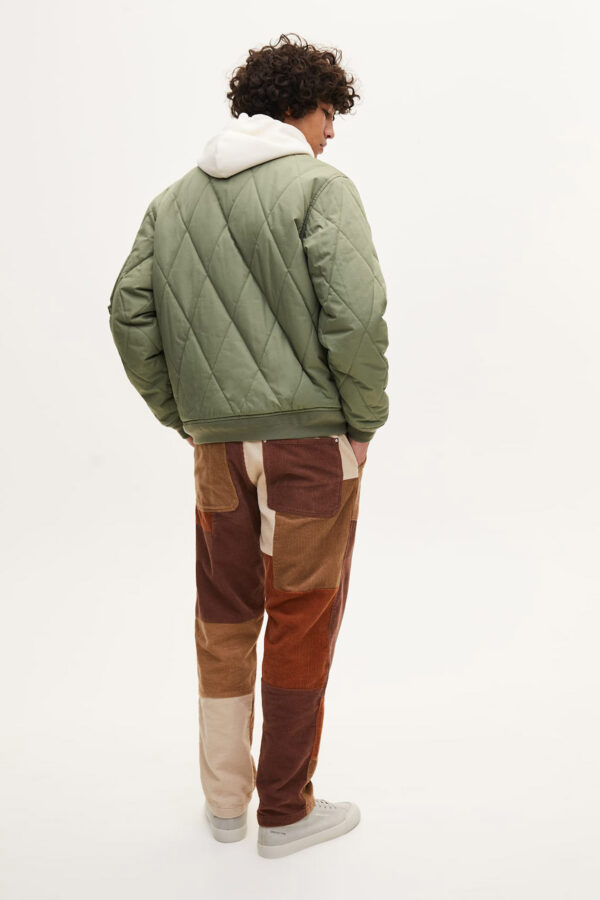 ⁦Quilted Bomber Jacket With Ribbed Trims⁩ - الصورة ⁦2⁩