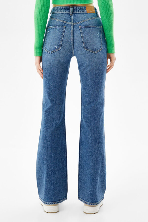 ⁦Ripped Flared Vintage Jeans⁩ - الصورة ⁦3⁩