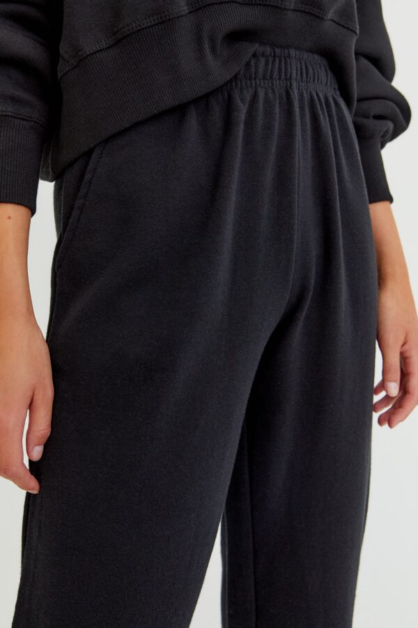 ⁦Basic Colored Sweatpants With Elastic Hems⁩ - الصورة ⁦3⁩