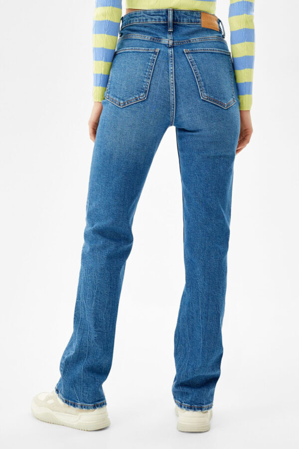 ⁦High-Rise Comfort Slim-Fit Straight-Fit Jeans⁩ - الصورة ⁦3⁩