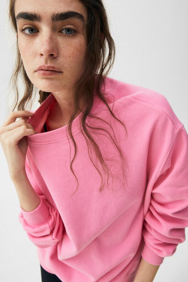 ⁦Basic Oversize Fleece Sweatshirt⁩ - الصورة ⁦3⁩